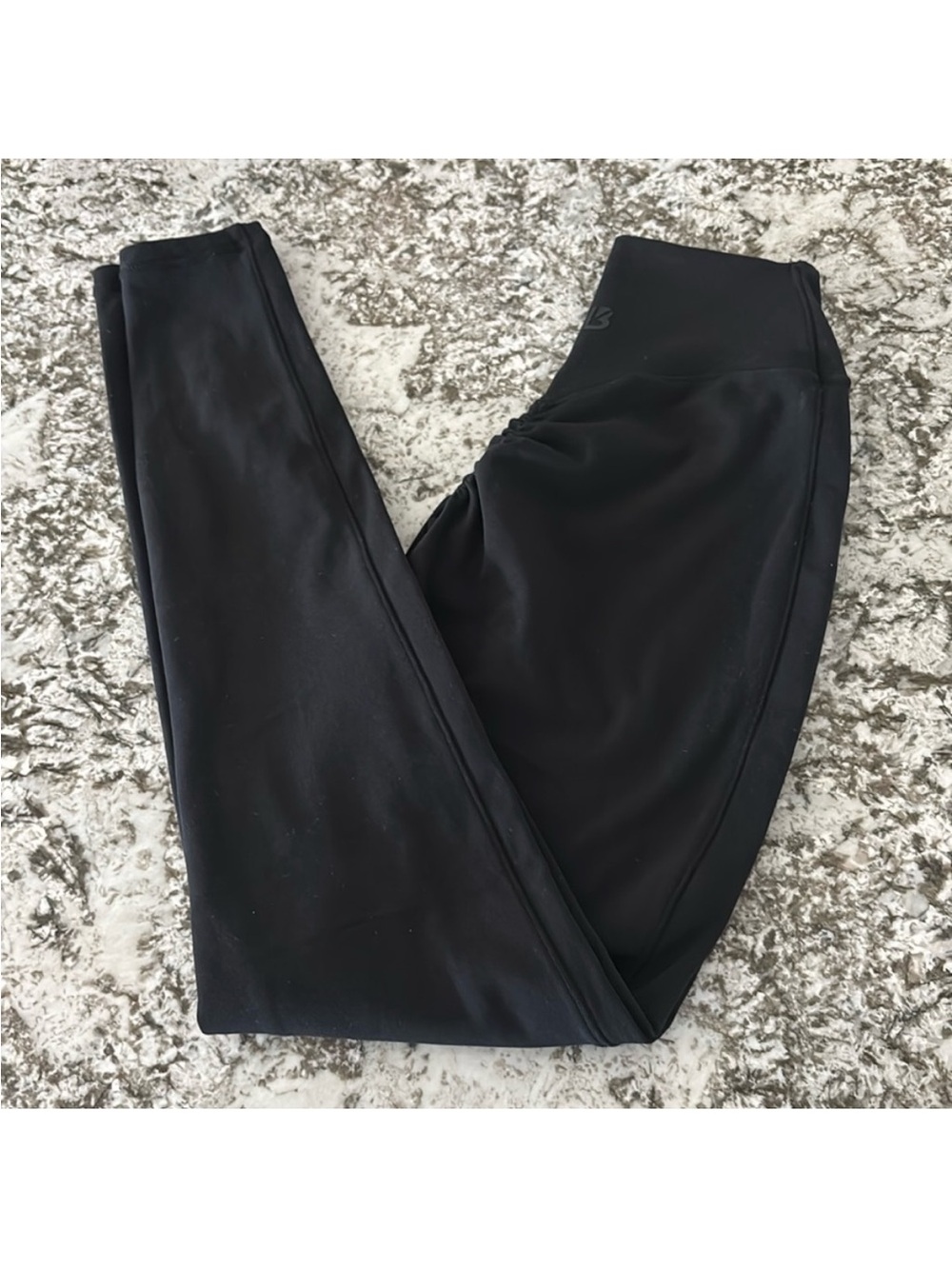 Buff Bunny Aggressive Scrunch leggings